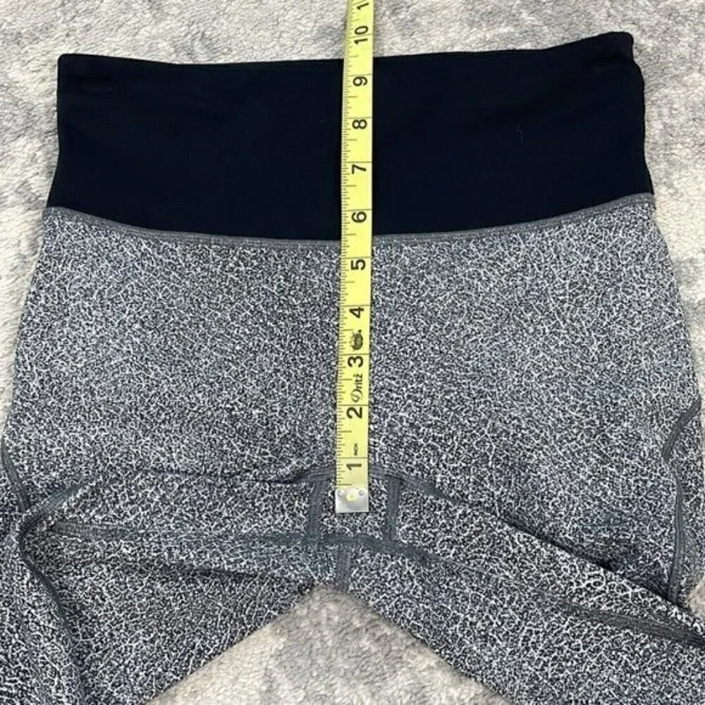 Lululemon Run The Day Crop 23